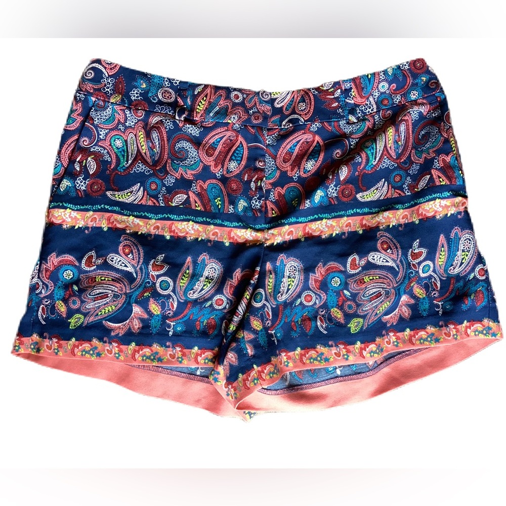 Loft paisley print shorts. 8